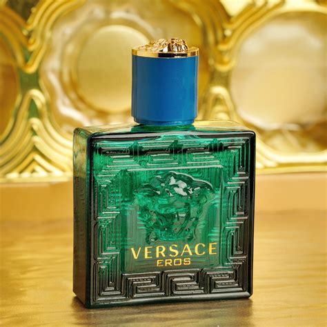 versace versus perfume green bottle